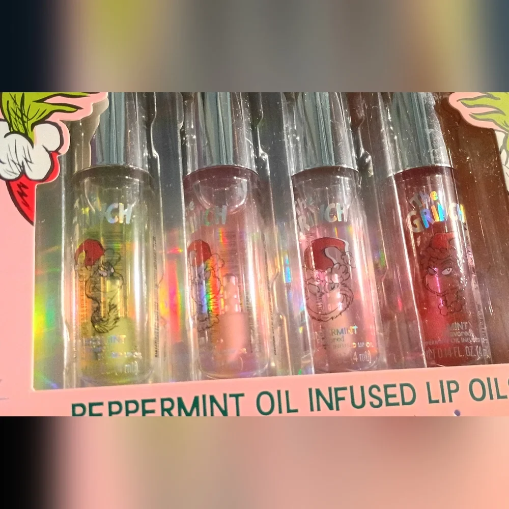 NWT Taste Beauty Grinch Bundle